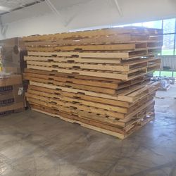 5ft x 10 ft pallets.