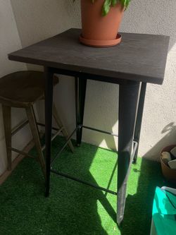 Industrial Bar Height Table Black Metal and wood