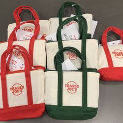 TRADER JOES CANVAS MICRO TOTE WITH GROCERY BAG 2 BAGS IN 1. NEW WITH TAGS