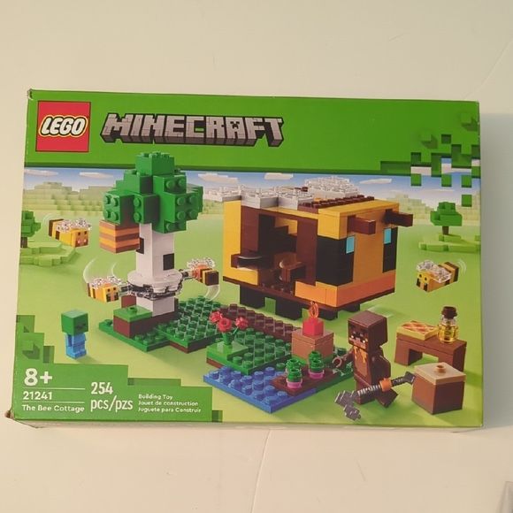 LEGO Minecraft The Bee Cottage Building Set