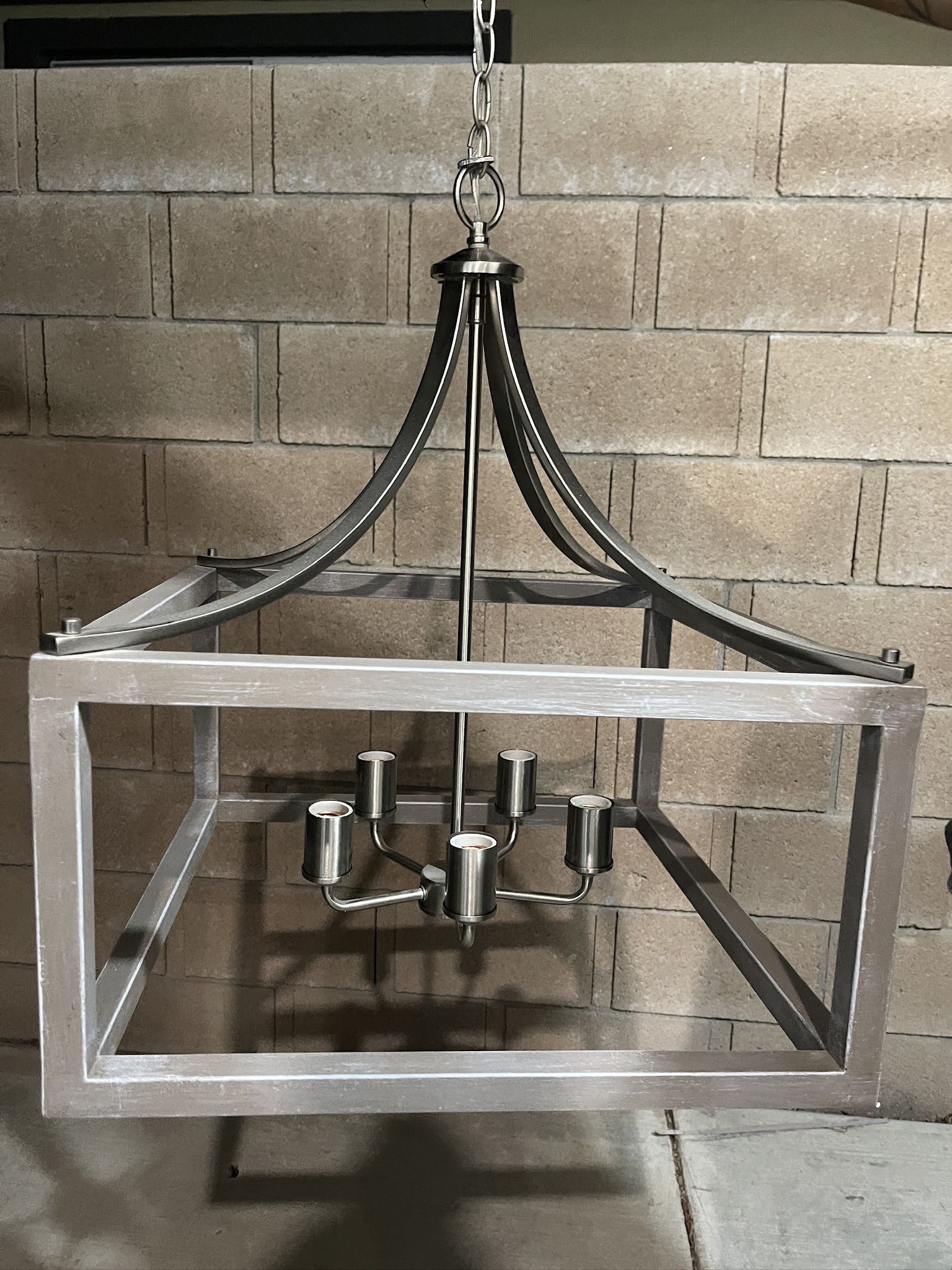 Light fixture
