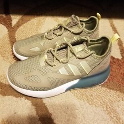 Adidas Kids Shoes Size 1.5