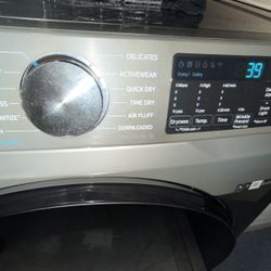 Samsung Washer & Dryer Set – Steam + Smart Features – Excellent Condition