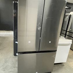 Samsung Bespoke French Door Refrigerator With Beverage Center 