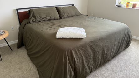 King size bed