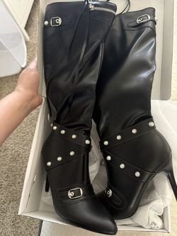 Black Boots Size 7