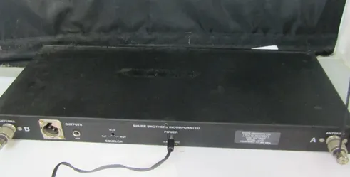 Shure L4-CC Marcad 177.600 MHz with L41-CC Transmitter Beltpack Complete works