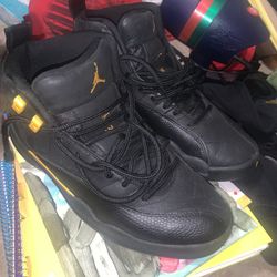 Air Jordan 12 Black Taxi