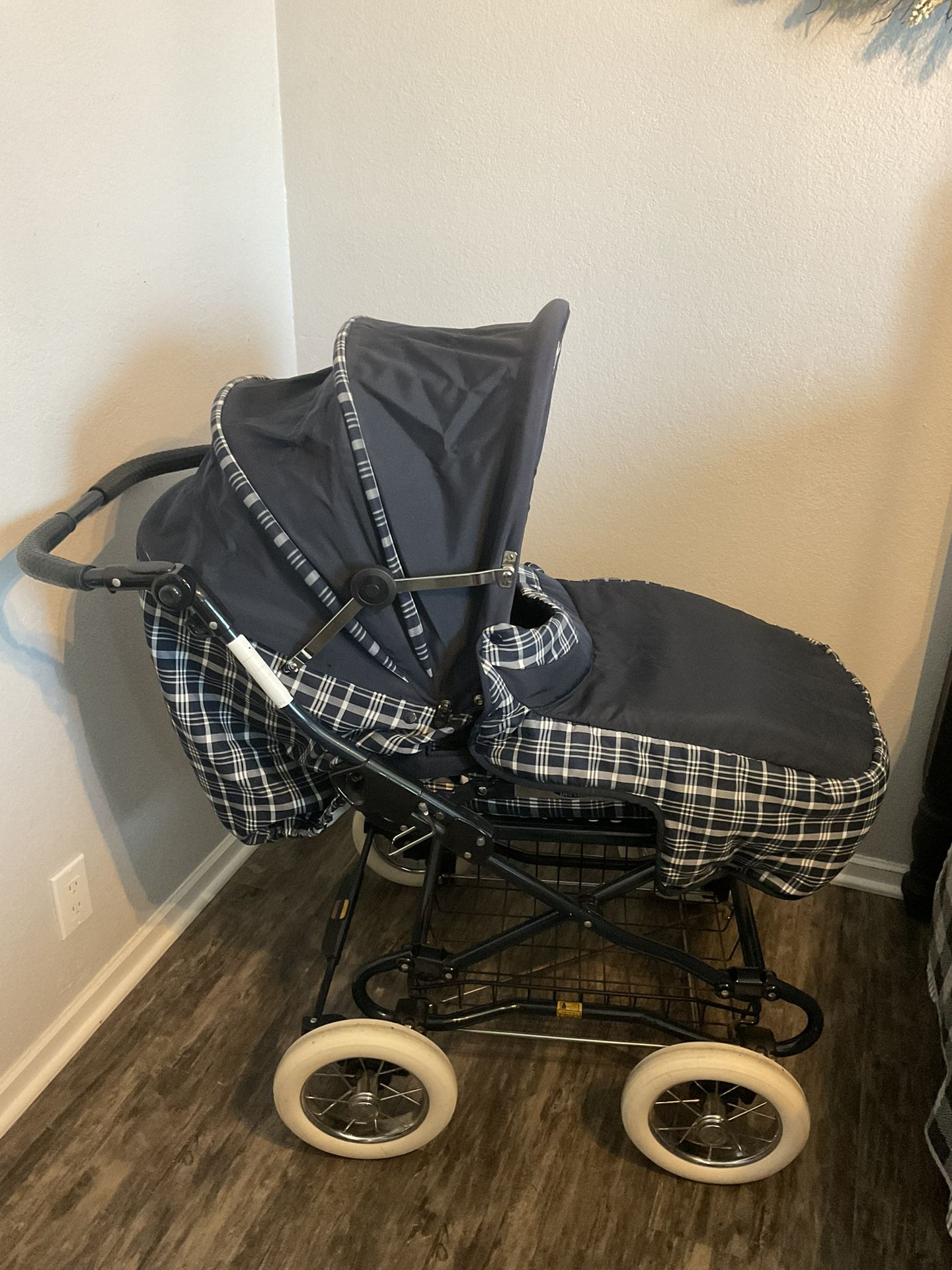 Bertini Bidwell Deluxe Pram Baby Stroller 
