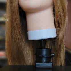 26-28" Mannequin Head And Table Stand