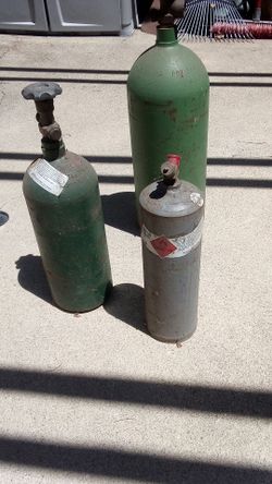 Acetylene Tanks