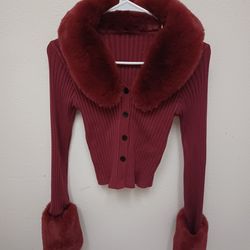 SHEIN Sweater w Removable Collar & Cuffs
Size L