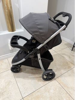 Graco Pace 2.0 Lightweight 3-Wheel Stroller - Black