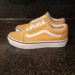 Vans womens 5 Like new 