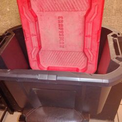 CRAFTSMAN TOTE w LOCKING LID 