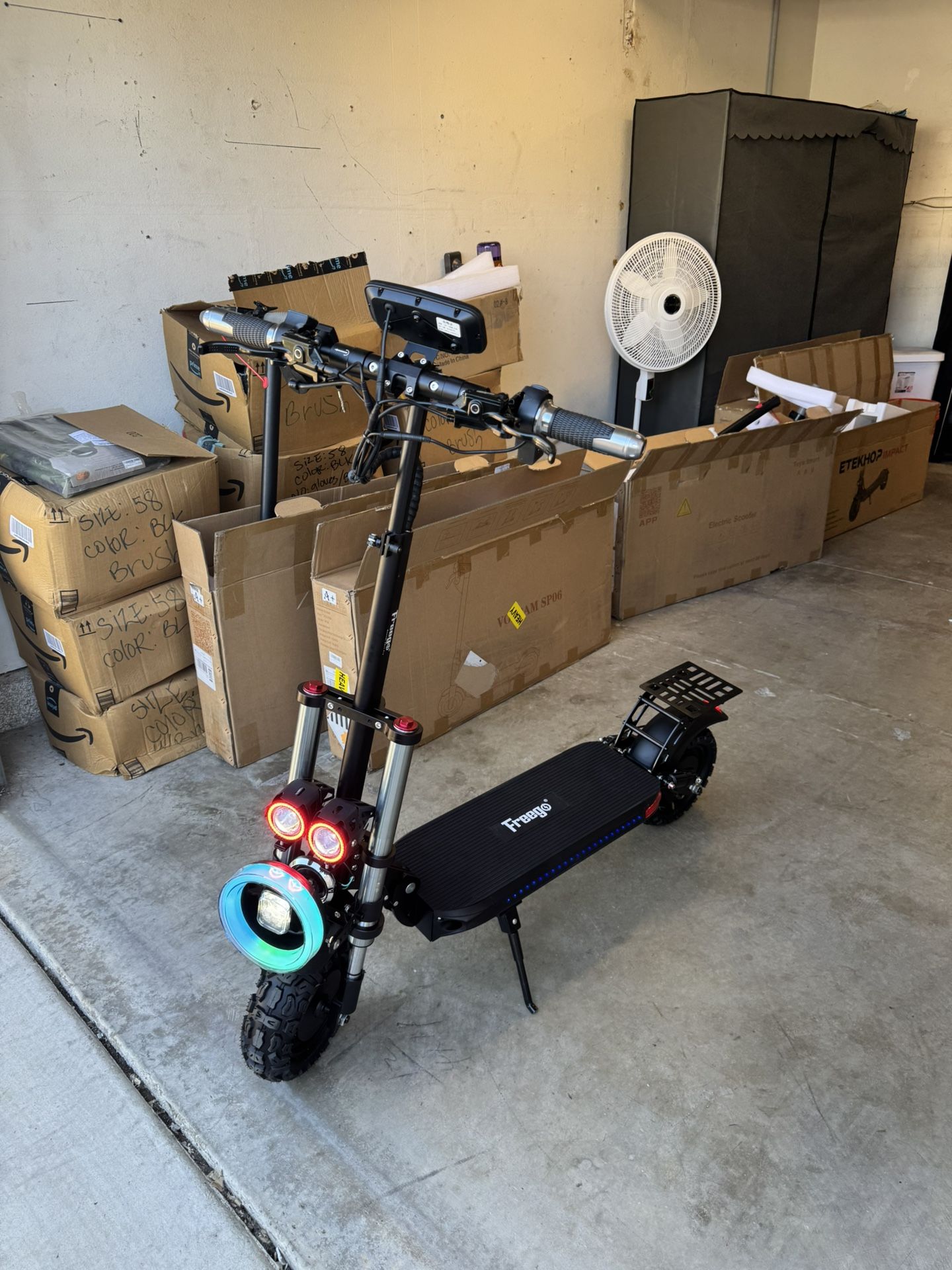 Dual motor electric scooter