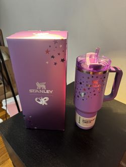2x Olivia Rodrigo x Stanley Tumblers