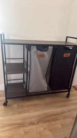 Laundry hamper