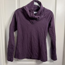 Purple Women’s Columbia shirt XS