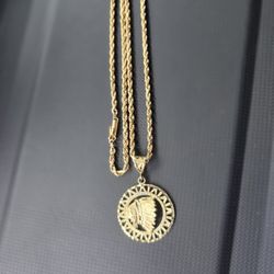 14k Gold Chain With Pendant 