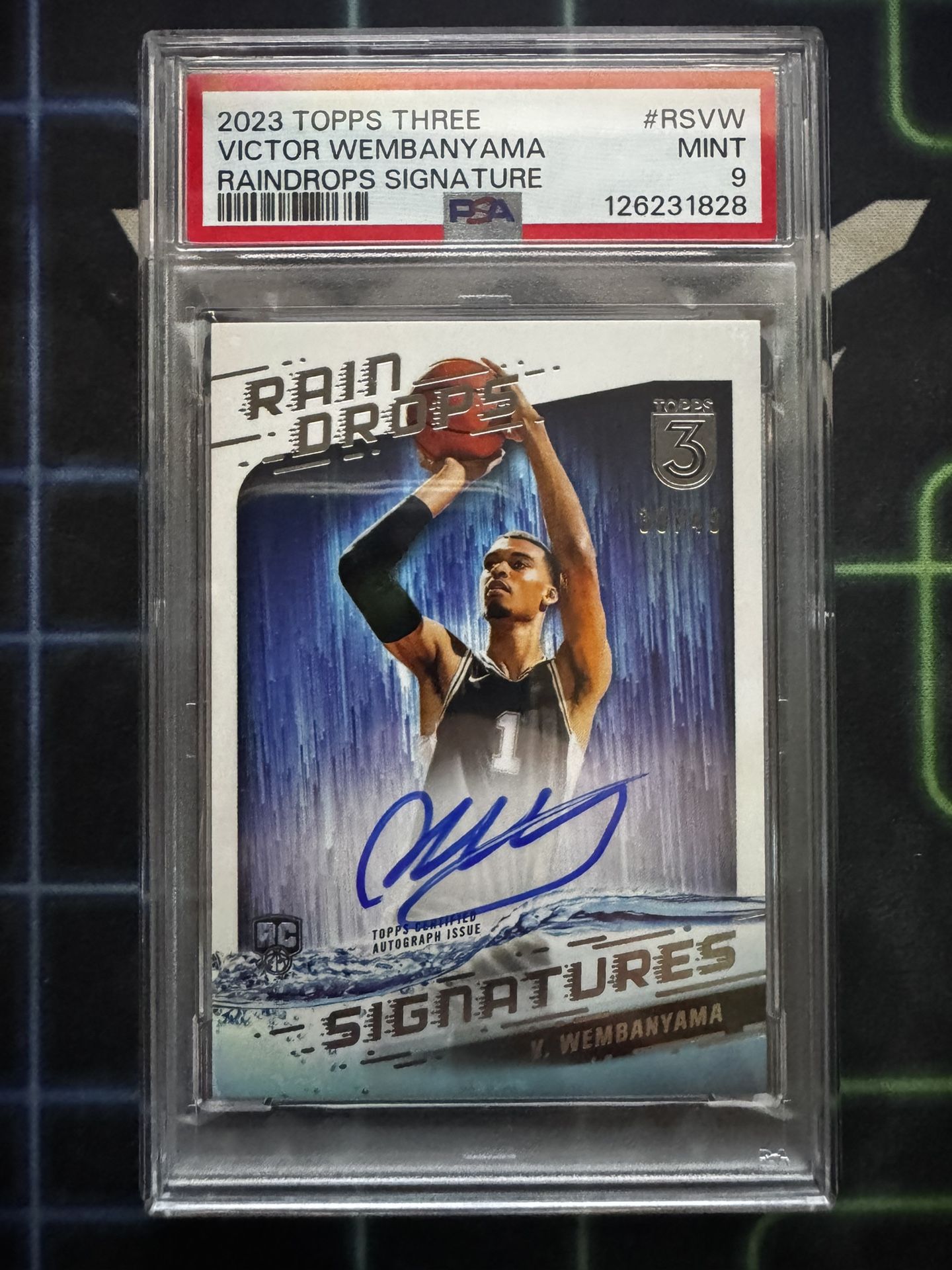 2023 TOPPS Three Victor Wembanyama Raindrops Signature