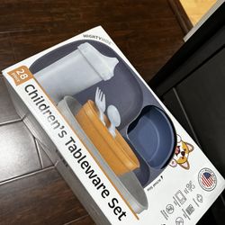 MightyMoe Kid’s Dinnerware Set 28pcs Brand New