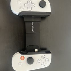 IOS Backbone mobile gaming controller