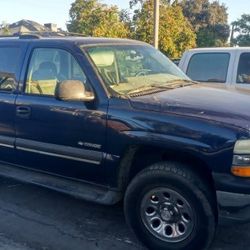For Parts 2002 Chevy Taho 