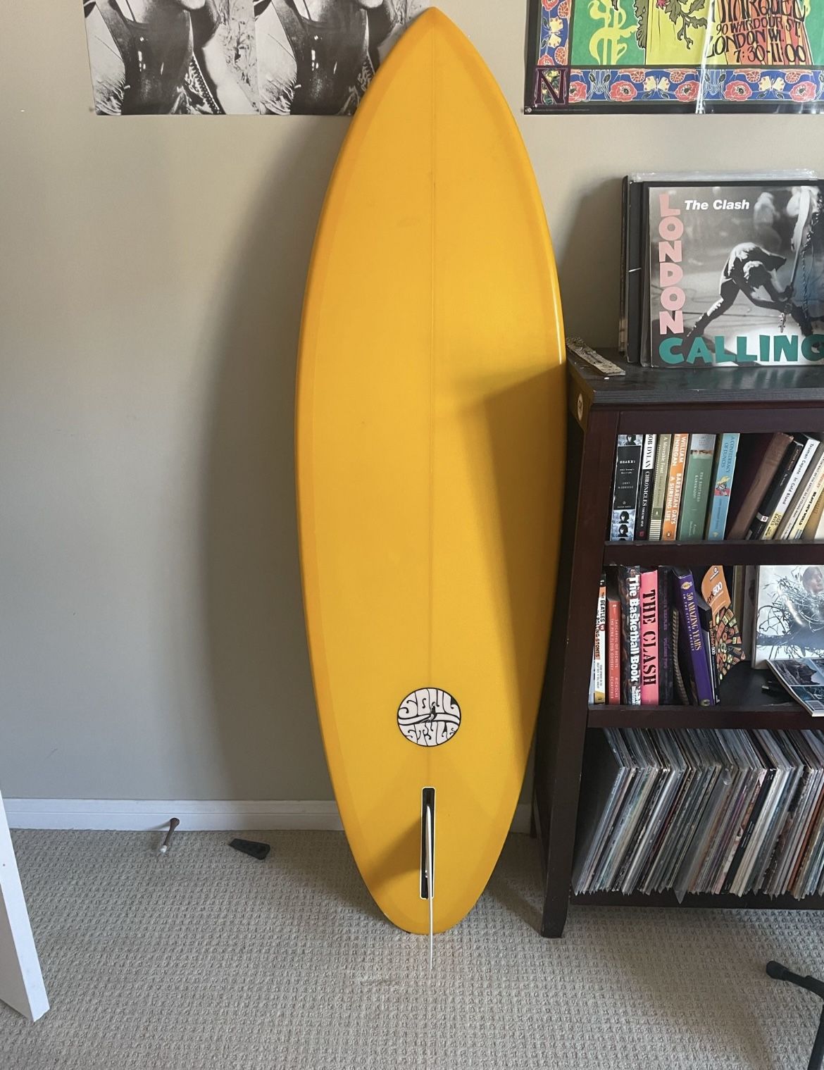 Retro Single Fin Surfboard