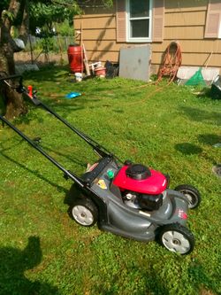 Honda Lawn mower HRX217TDA for Sale in Chicopee MA OfferUp
