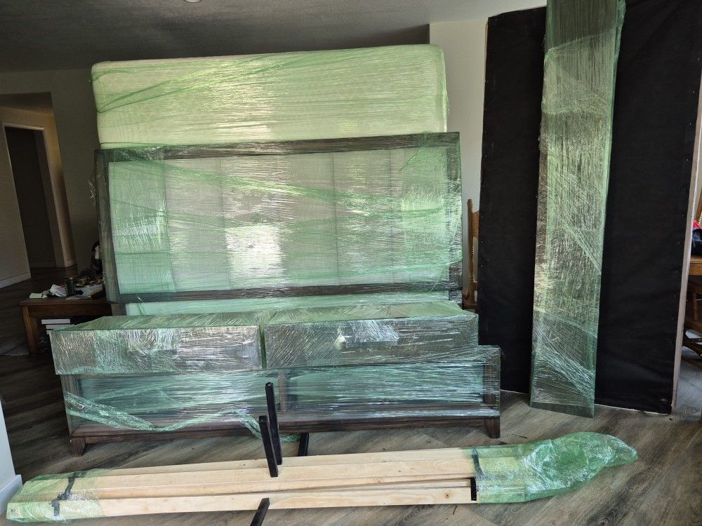 California King Matress & Bedroom Set