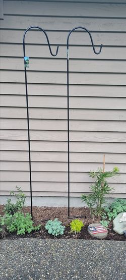 New Sturdy 7' Black Metal Shepherds Hook