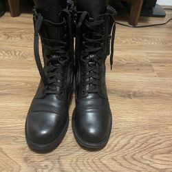 Chanel Combat Boots Size 9 1/2 (Euro 39 1/2)