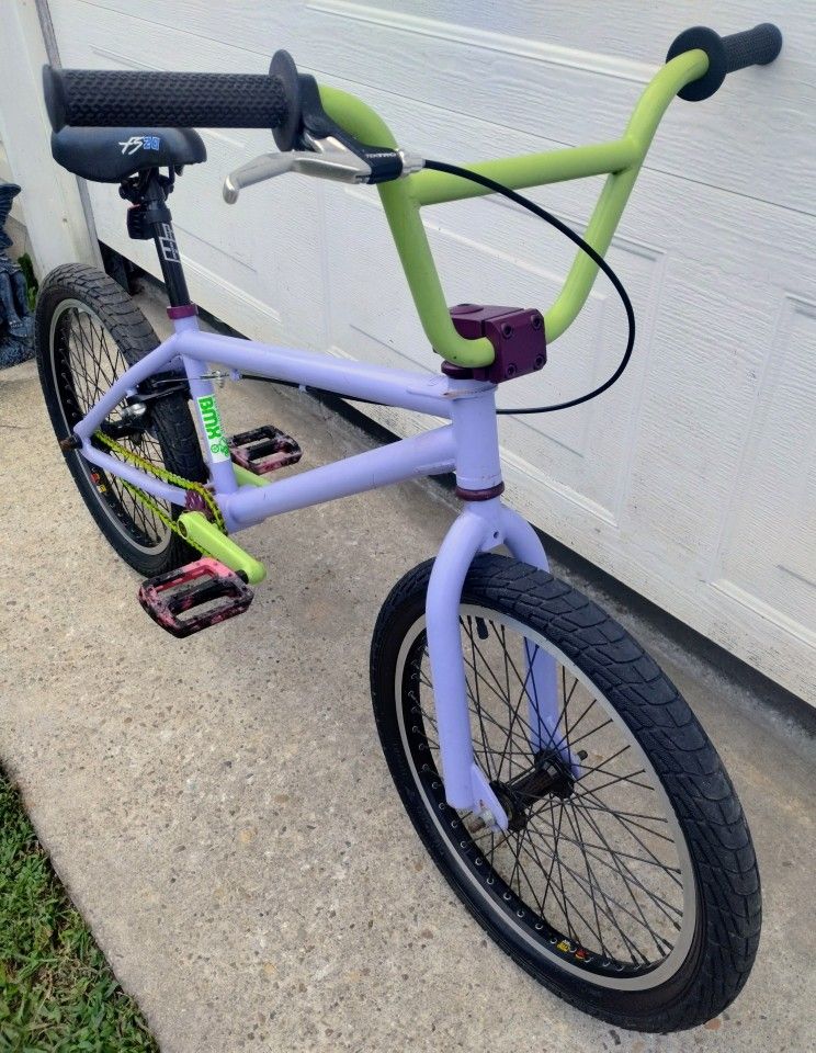 (YES IT'S STILL AVAILABLE) 20" Hero Ryan Nyquist BMX Bike 