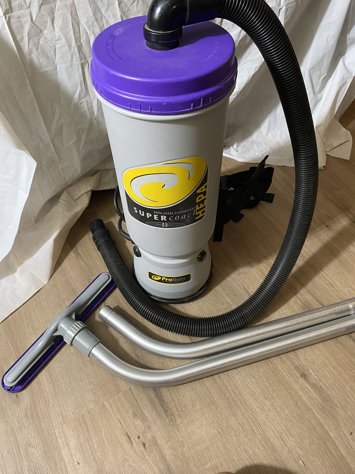 ProTeam Super Coach Vac Commercial Backpack Vacuum Model SCM-1282 , great condition