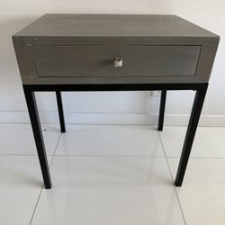 End Table / Nightstand