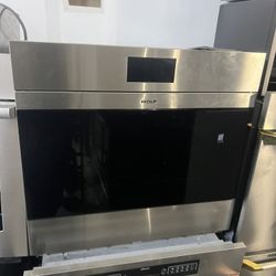 Wolf Oven 30” 2024 Open Box Return 