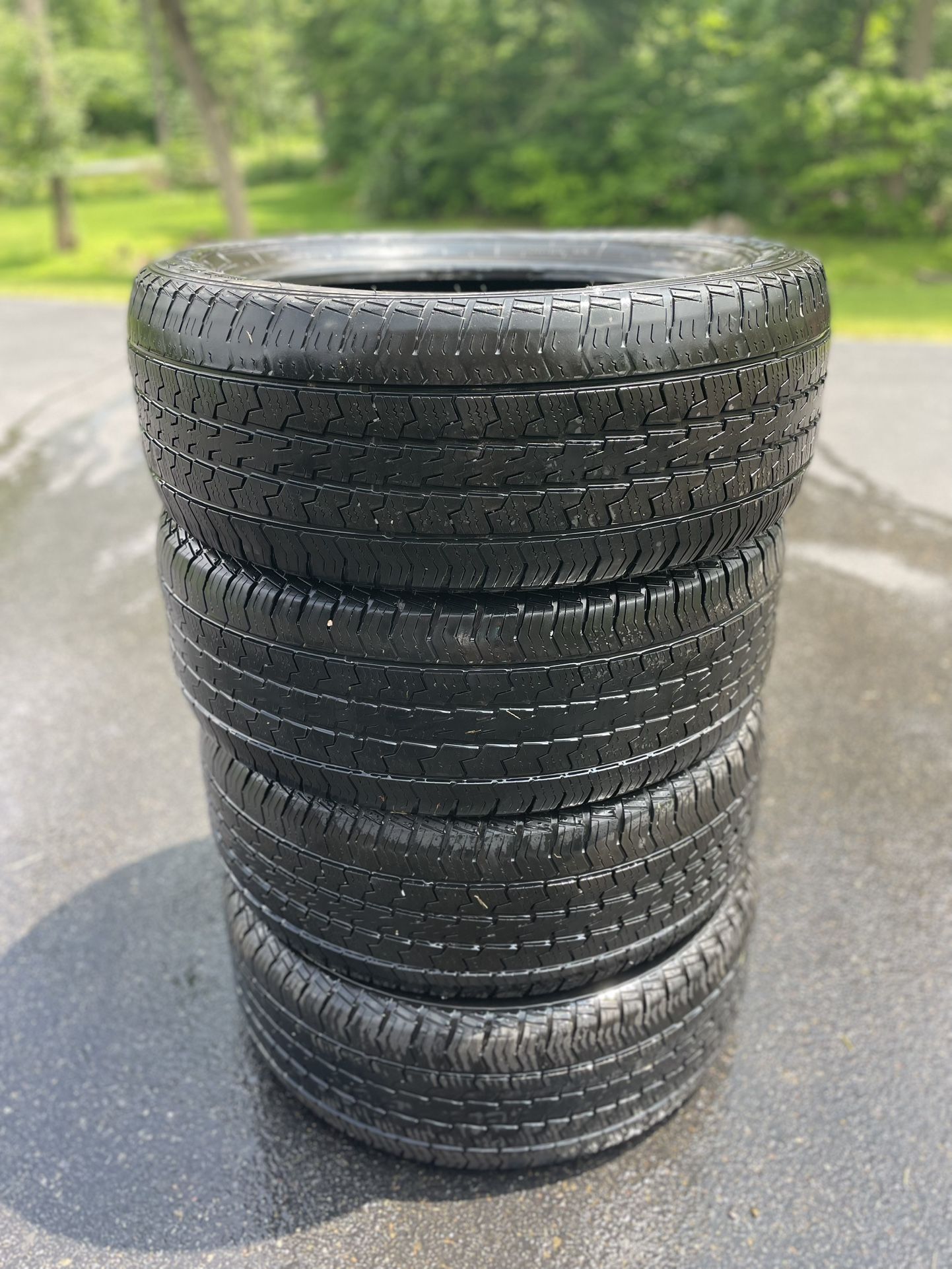 Adventuro GT Radial 255/55/20 Tire Set (4)