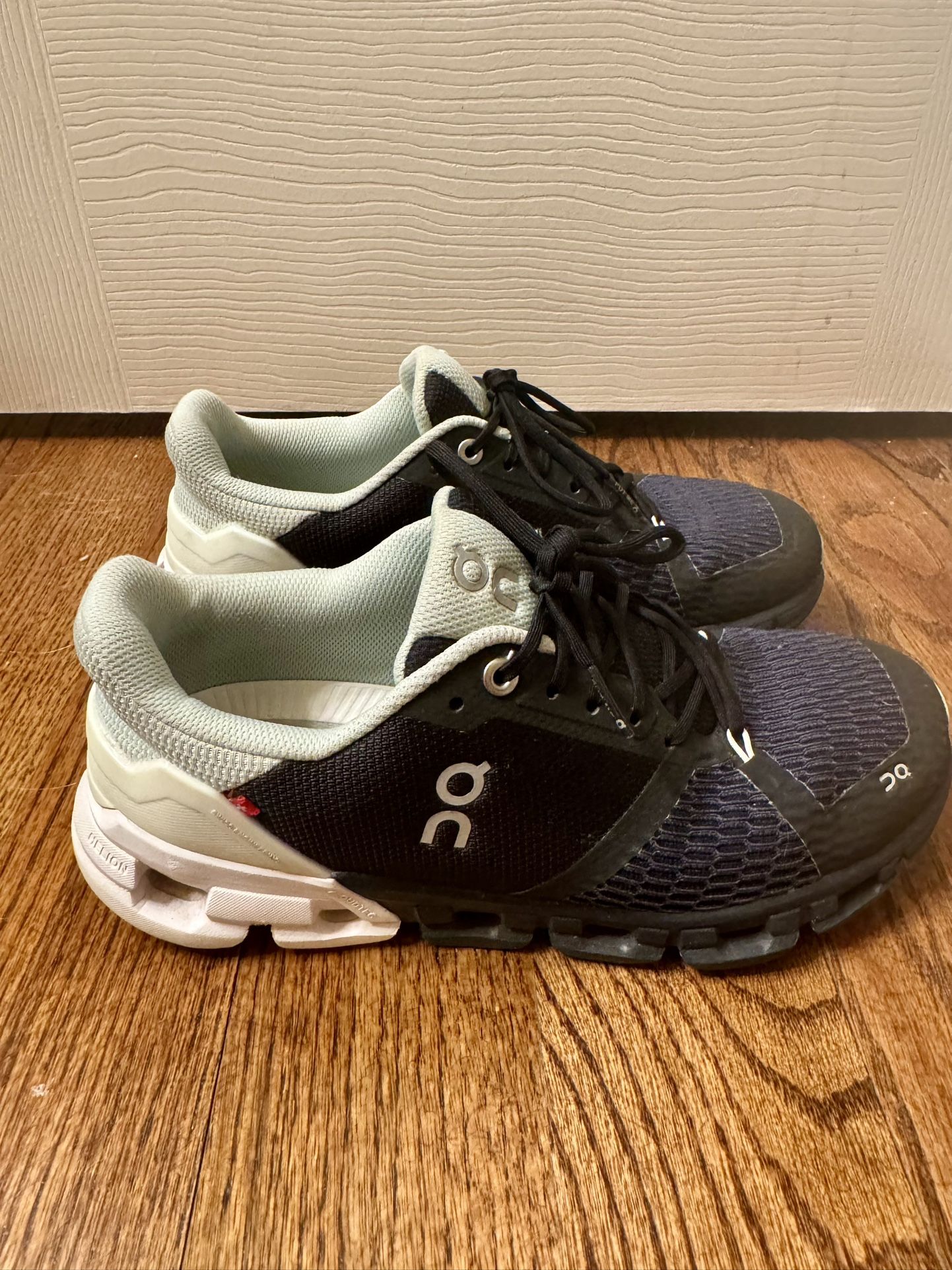 On Cloud Sz 7 Cloudflyer Women’s Running Shoes