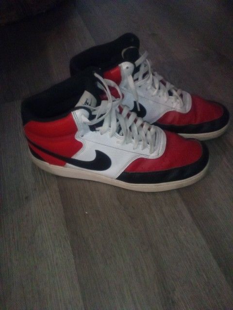 Nike Court Vision Mid Sneakers