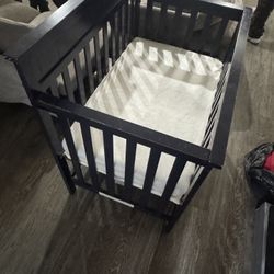 Excellent Baby crib