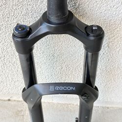 27.5" RockShox Recon Air Bike Fork | 140mm Travel | Boost 15x110 | Tapered Steerer | Thru Axle bolt
