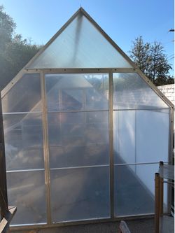 Frame greenhouse 9’ 8.5” x 12’ 6” x (8’ 10.5” at peak)