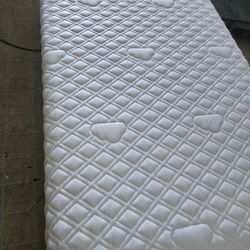 Puffy Hybrid Twin XL Size Mattress And Box Spring 🌙 