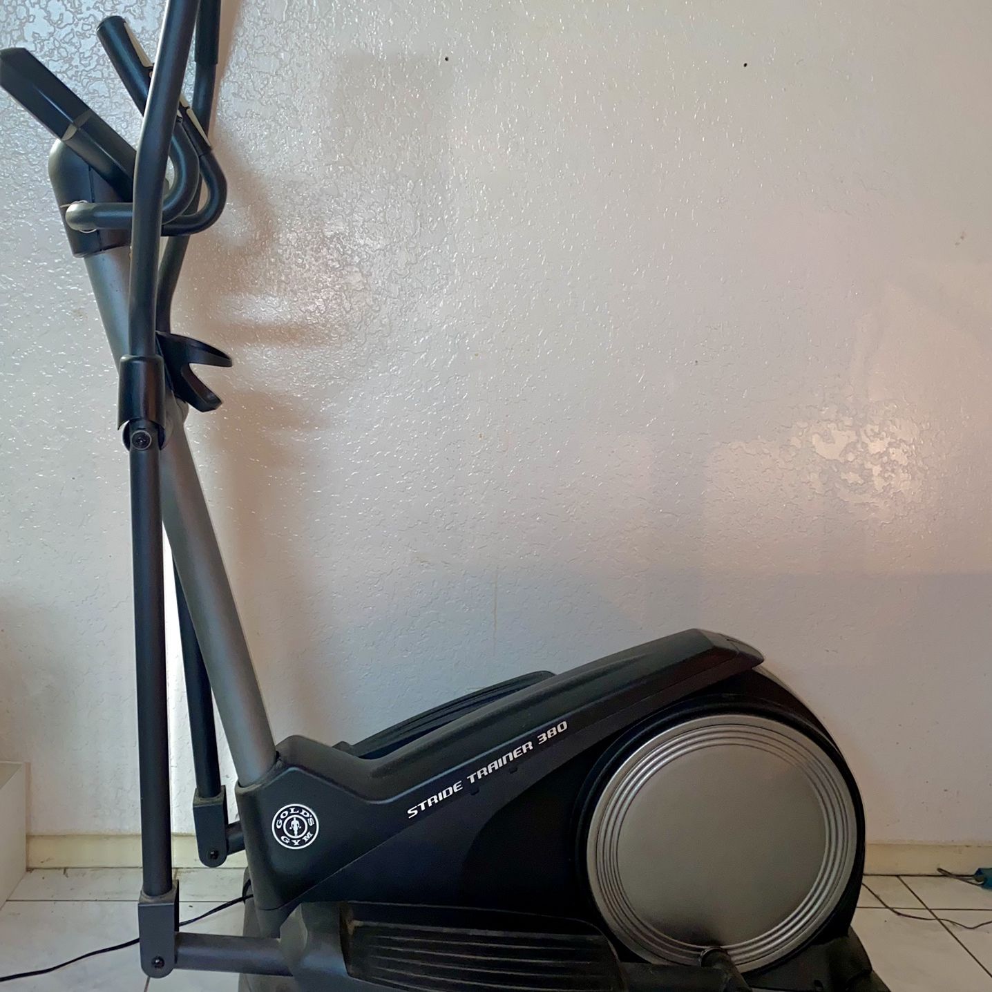 Gold Gym s Elliptical Machine Stride Trainer 380 for Sale in Anaheim CA OfferUp