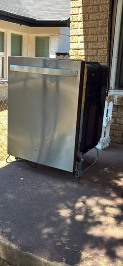 Whirlpool Stainless Steel Built-In Dishwasher