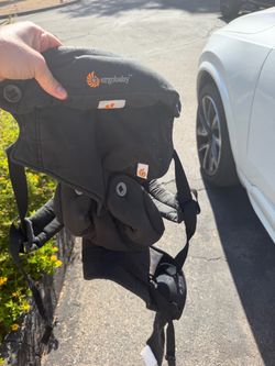 Black Ergo baby