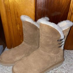 Women’s Ugg’s 