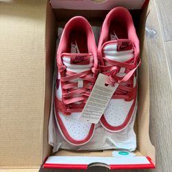 NEW Nike Dunk Low VDAY Women's Size 8.5 White/Team Red-Adobe FQ7056-100 SE