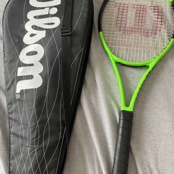 Wilson Blade v6 tennis racket
